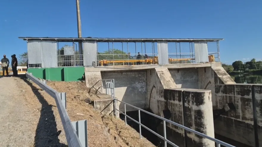 Reactivan sistema de riego Remigio Rojas para duplicar áreas de producción