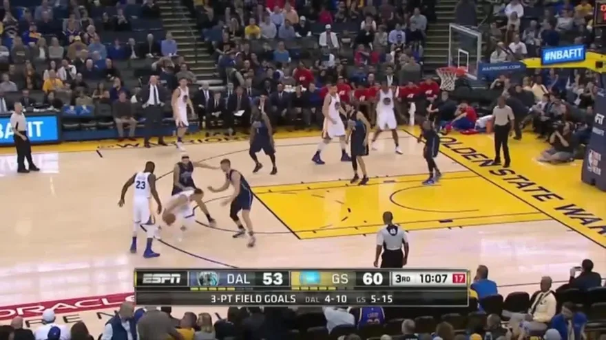 Golden State Warriors superaron 127-107 a Dallas Mavericks