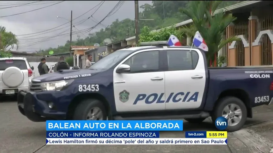 Pistoleros balean un auto en La Alborada de Colón