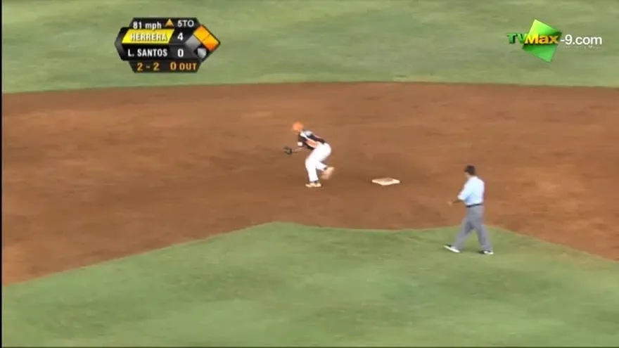 Jugada de Triple Play - Herrera vs Los Santos