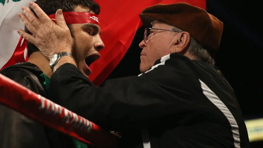 Chavez Jr. se declara agente libre