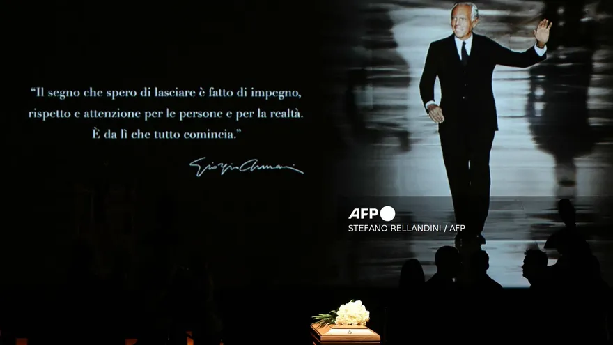 Milán se despide de Giorgio Armani