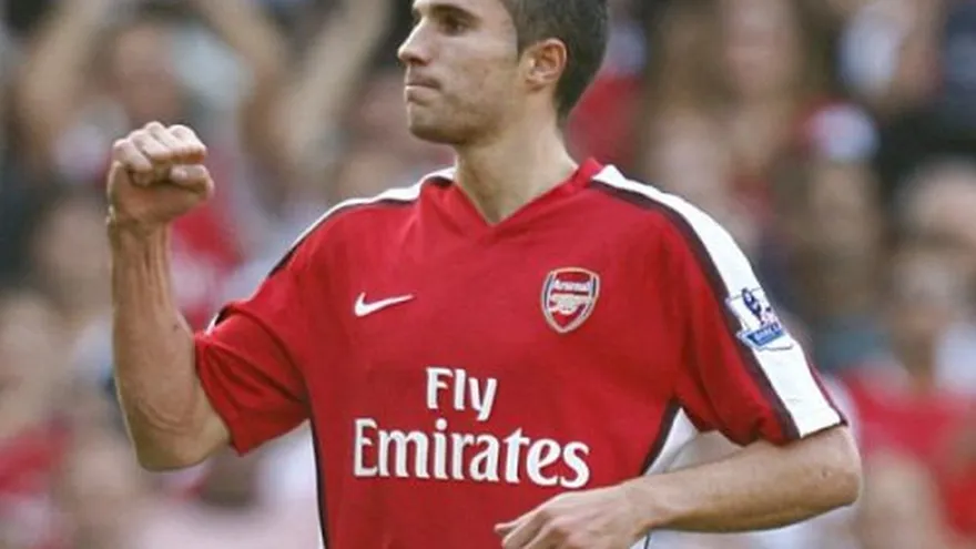 Manchester United aún suena con van Persie