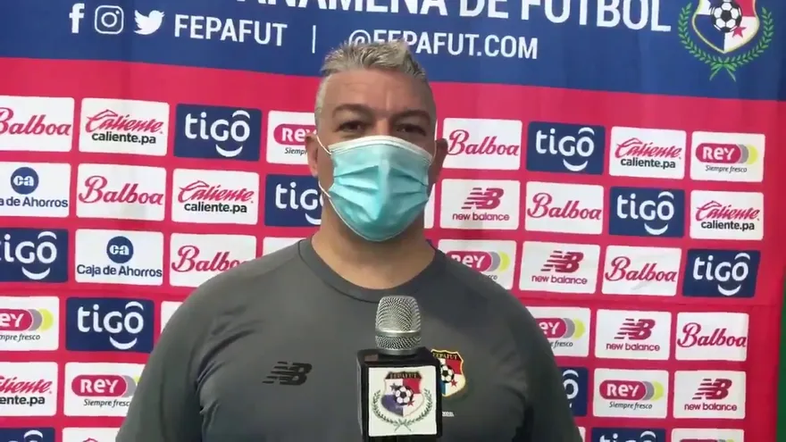 El DT Botana se siente orgulloso de estar al frente de la selección futsal de Panamá