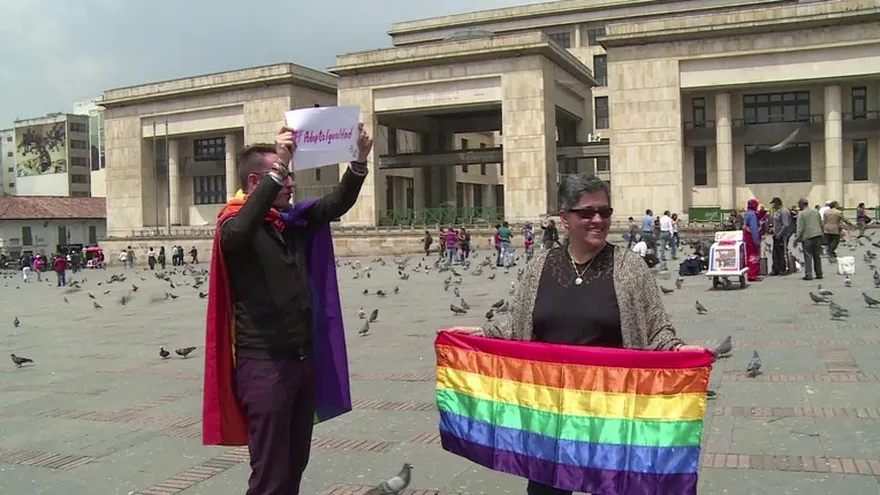 Colombia aprueba adopción por parte de parejas gay