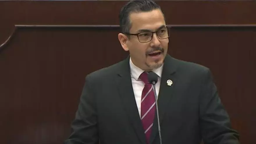 Procurador Luis Carlos Gómez Rudy, presenta dos iniciativas en la Asamblea Nacional.