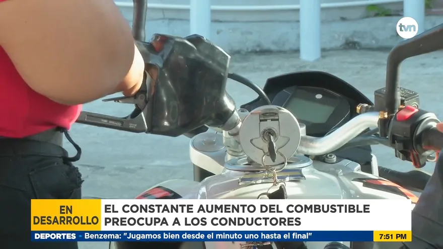 Conductores opinan sobre aumento en precio de la gasolina