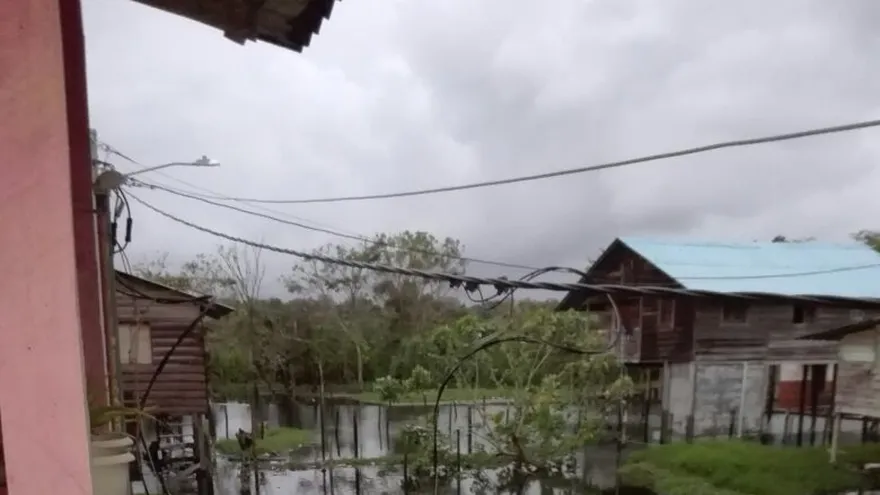 Mal tiempo ocasiona severas inundaciones en Costa Abajo de Colón