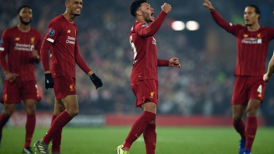 Liverpool cumple mínimos y gana al Genk