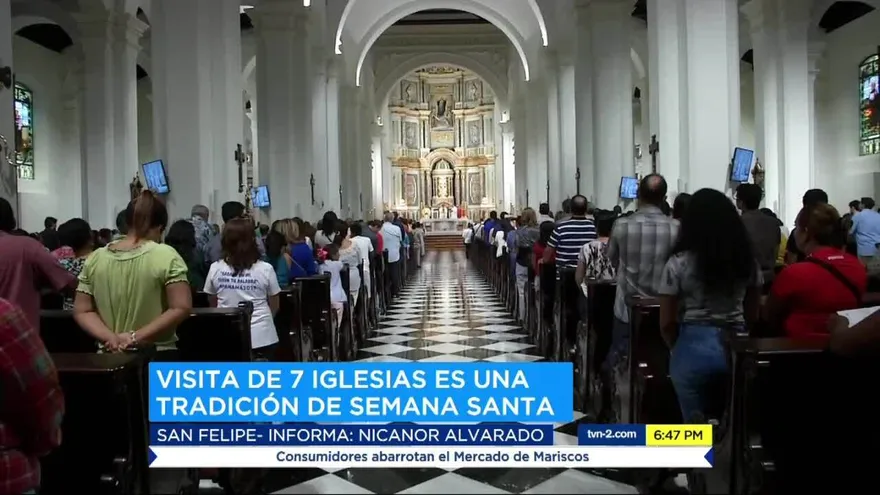 Feligreses realizan los recorridos de las siete iglesias