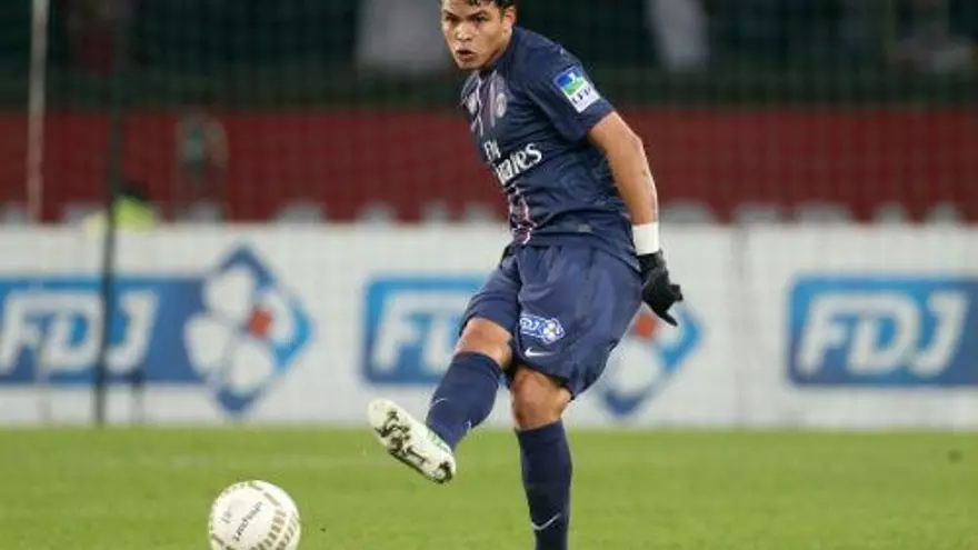 Brasil convoca a Thiago Silva y Lucas