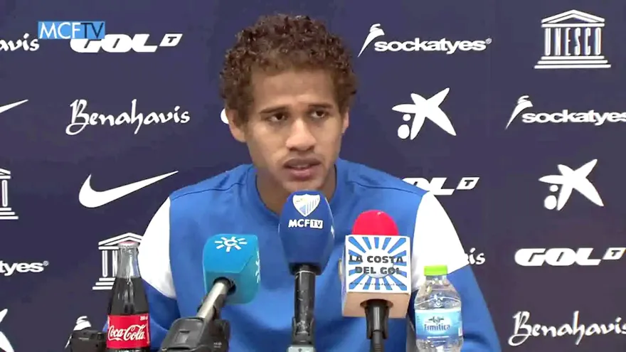 Roberto Chen habló frente a los medios de prensa en Málaga