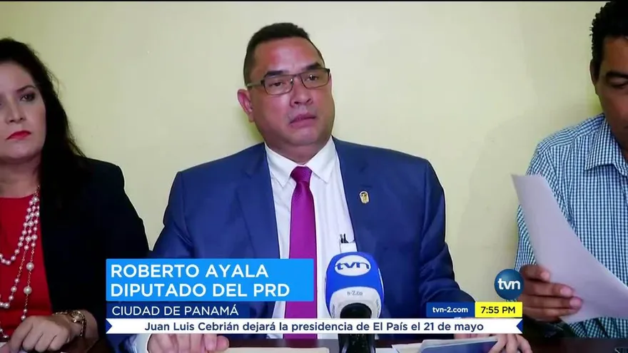 Diputado Roberto Ayala ataca a TVN