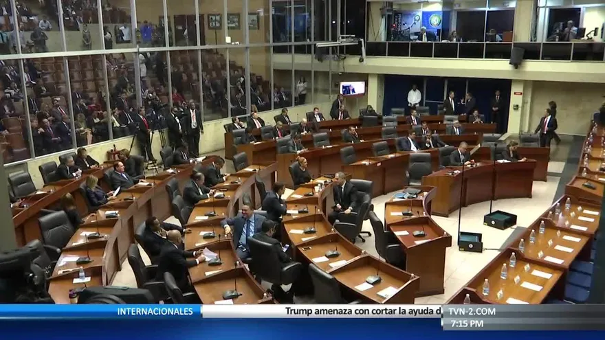 Política partidista se mete en la Asamblea