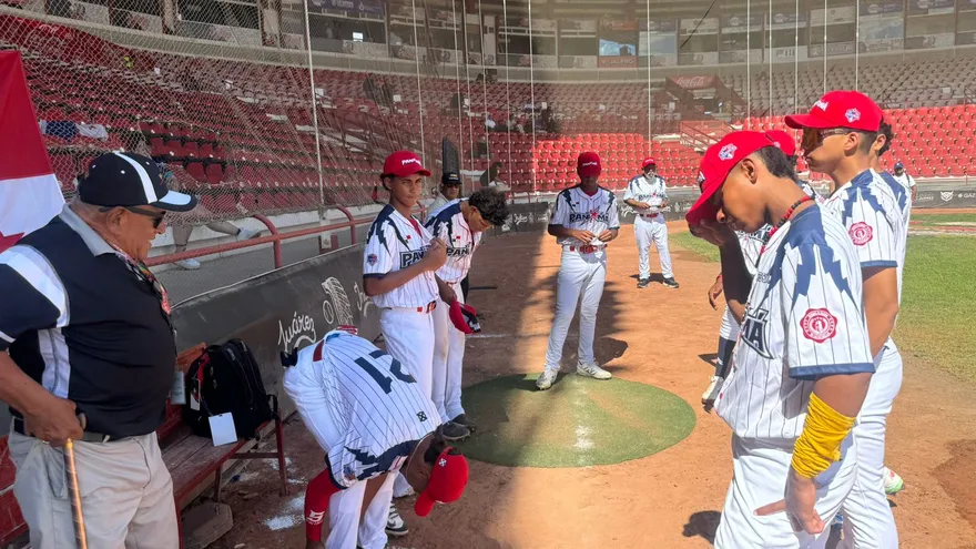 Integrantes de la Selección de Béisbol U15 de Panamá se alistan para la contienda