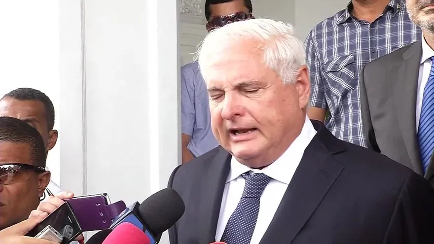 Interpol circulará alerta roja para capturar al expresidente Martinelli