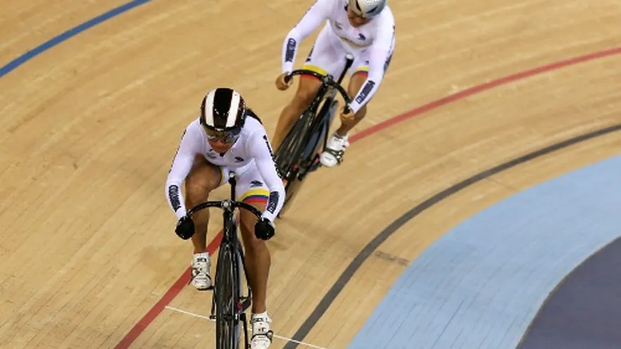Gaviria y Larreal caen en la repesca de velocidad en pista