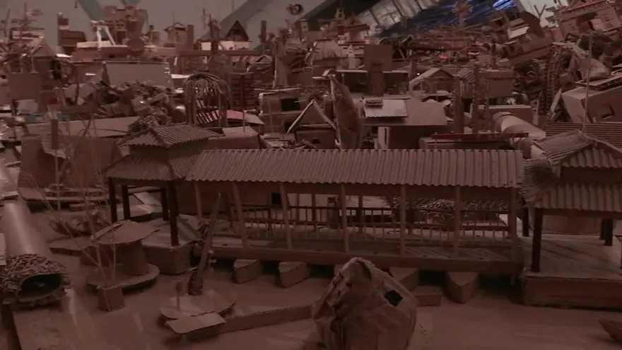 Una intrincada ciudad de cartón se expone en Manila