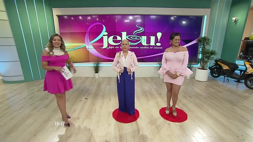 Cómo combinar el rosado para el mes de octubre