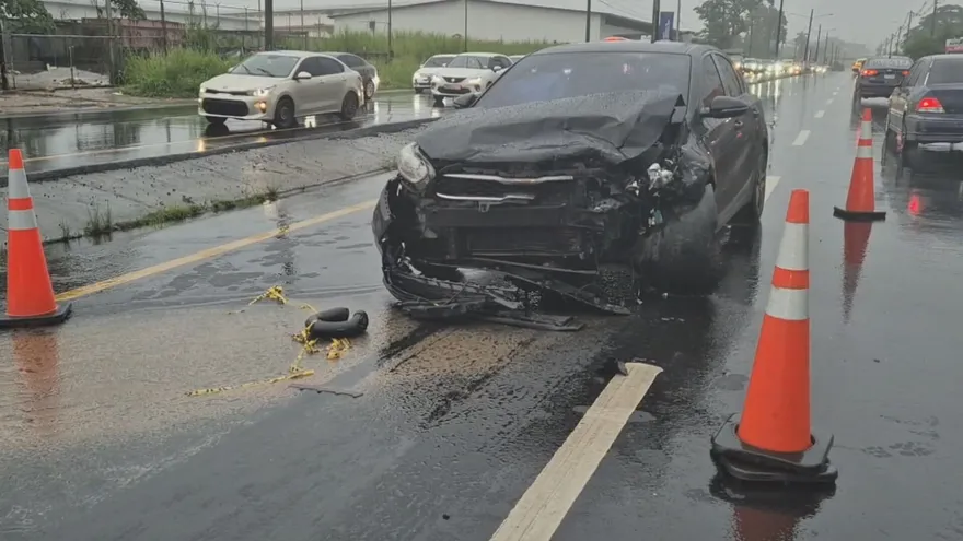 Siete heridos fueron trasladados al Hospital Manuel Amador Guerrero tras accidente en Villa del Caribe.