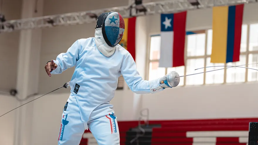 Arturo Dorati gana medalla en Ayacucho 2025