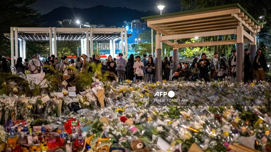 Indonesios y filipinos, muy numerosos en el territorio chino, organizaron sus propios homenajes en otros puntos de la ciudad.