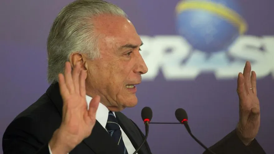 El presidente de Brasil, Michel Temer, participa el 6 de julio de 2017, en una ceremonia de anuncio de nuevas vacantes del fondo de financiamiento estudiantil (FIES), en Brasilia (Brasil).