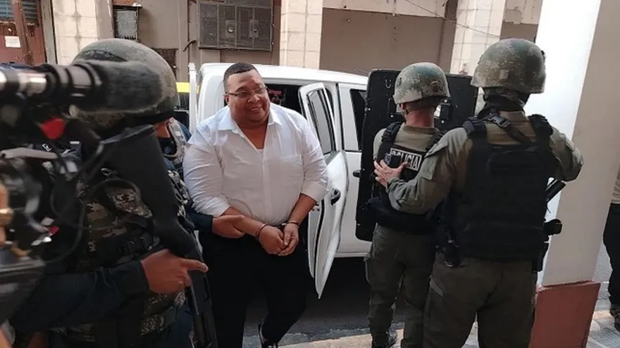 Exalcalde de Colón, Alex Lee, fue detenido.