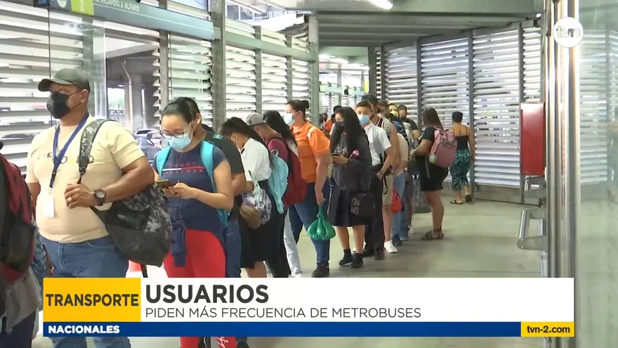 Suspenden 30 rutas troncales de MiBus