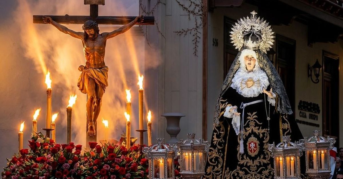 Viernes de Dolores: Una noche de recogimiento y tradición en el Casco Antiguo