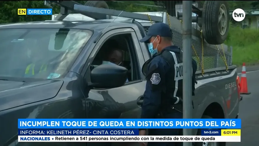 Más de 500 retenidos por violar el toque de queda