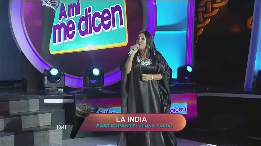 Jenny Pardo como La India - A Mi Me Dicen Show 1