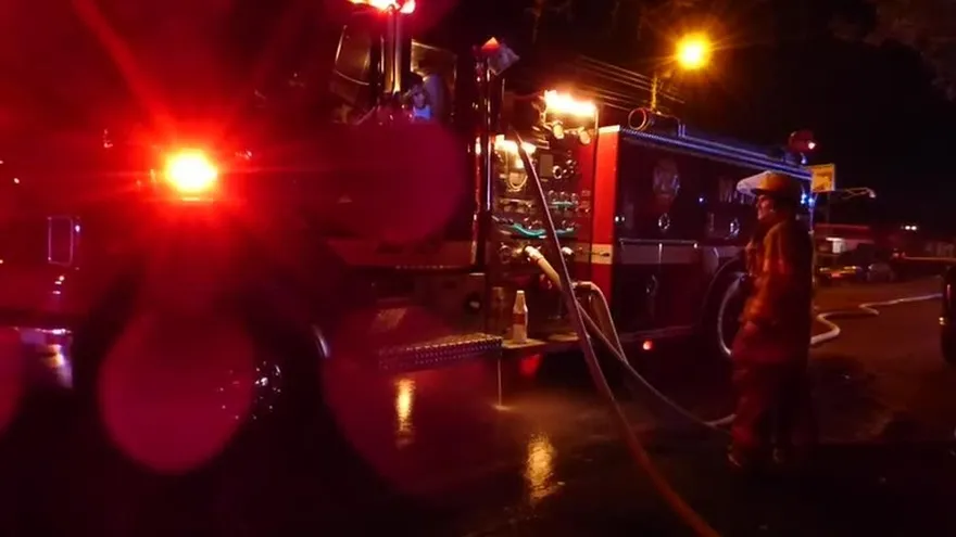 Fuego en Paso Canoas