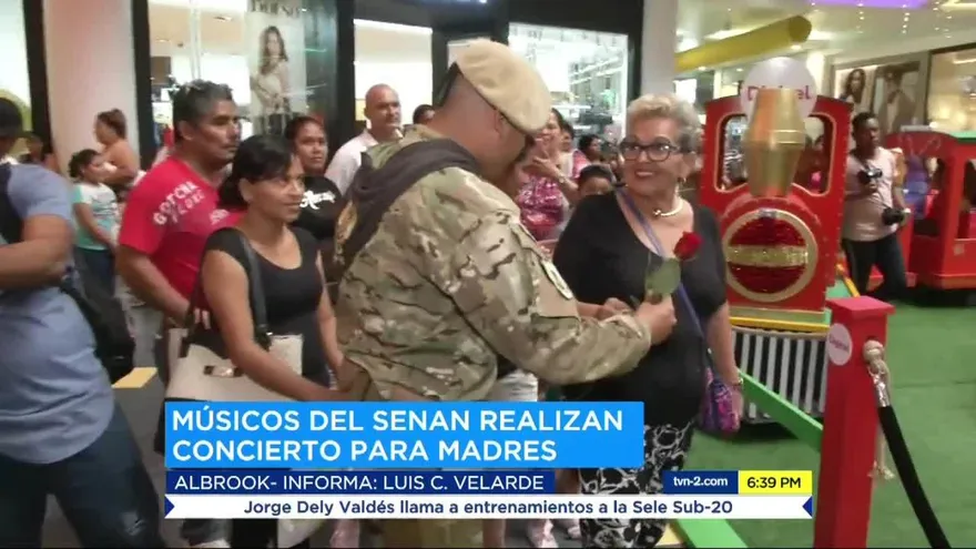 Senan realiza homenaje al Día de las Madres