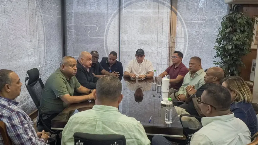Reunión de la bancada del Partido Revolucionario Democrático (PRD)
