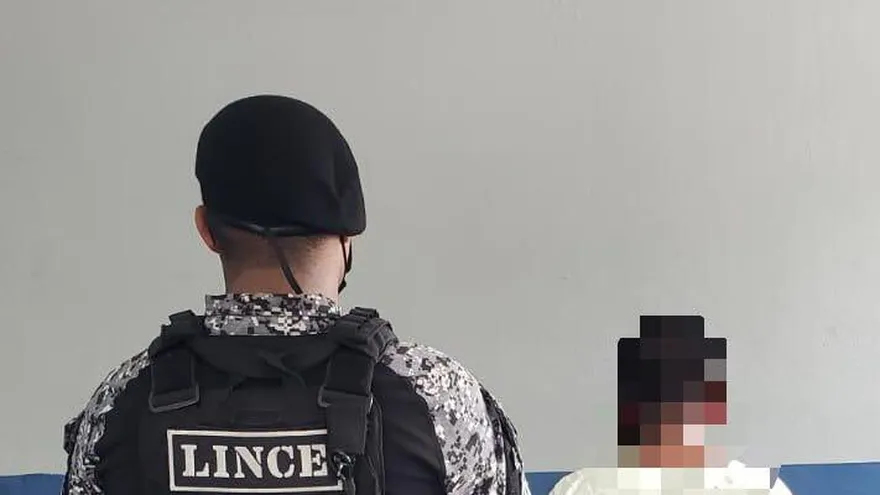 Los aprehendidos fueron puestos a ordenes de las autoridades correspondientes.