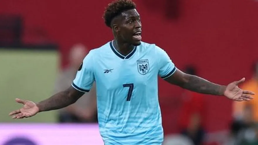 José Luis Rodríguez con los objetivos marcados ante Surinam