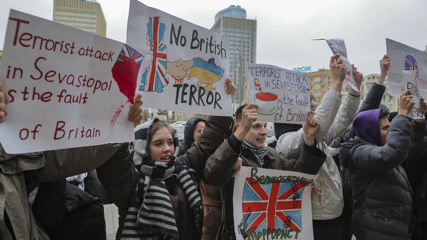 Manifestantes británicos en contra de la guerra que vive Ucrania