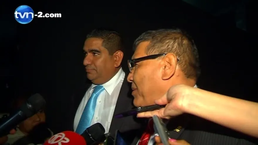 Defensa de Cucalón confirma que hay funcionarios del MEF involucrados