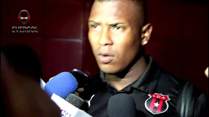 Harold Cummings tuvo actividad en el clásico de Costa Rica