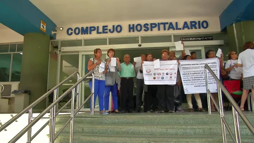 Protestan por falta de medicamentos