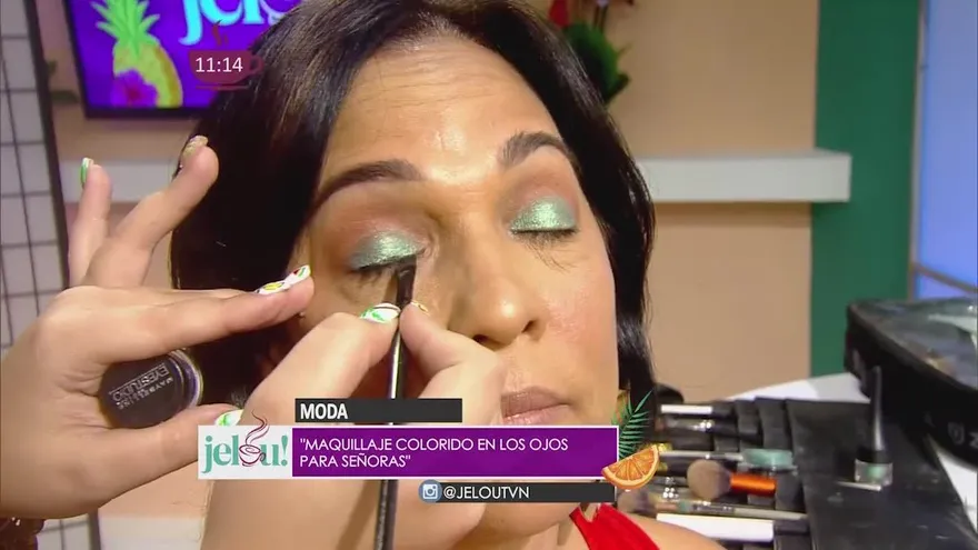 Maquillaje Coloridos en los ojos para señoras