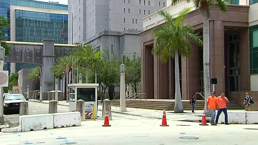 Doens habla de detención de Martinelli