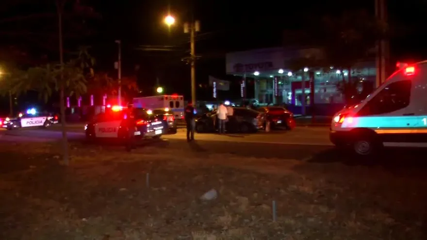 Policía detiene a varias personas tras persecución