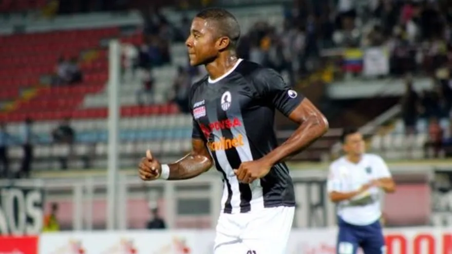 Ricardo Clarke aportó un gol en la victoria del Zamora