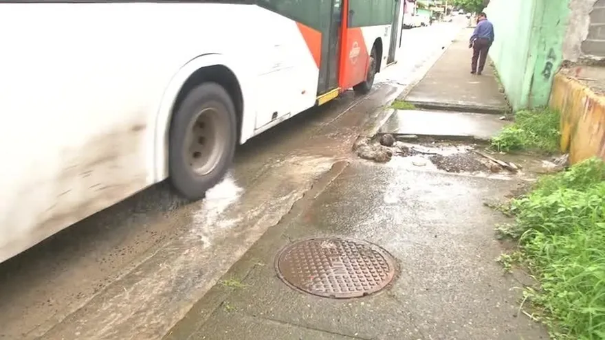 Protestas en El Chorrillo por desborde de aguas negras