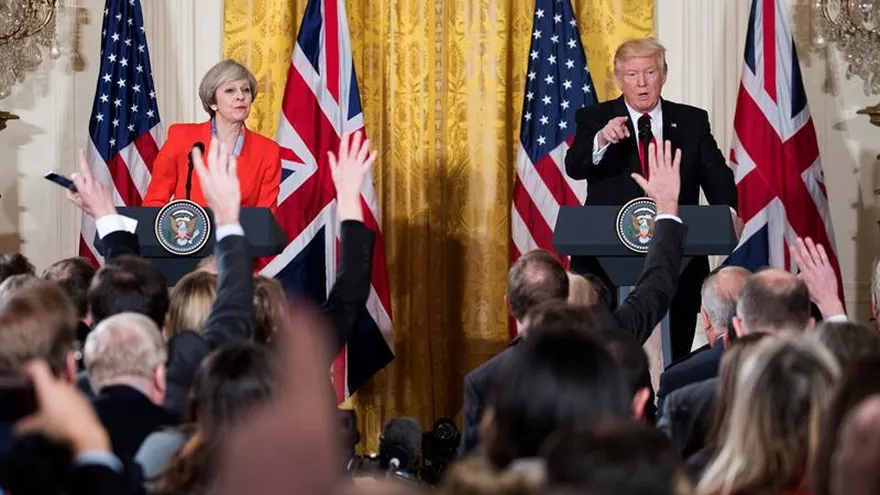 Donald Trump y Theresa May durante rueda de prensa conjunta que celebraron en la visita de May a Washington.