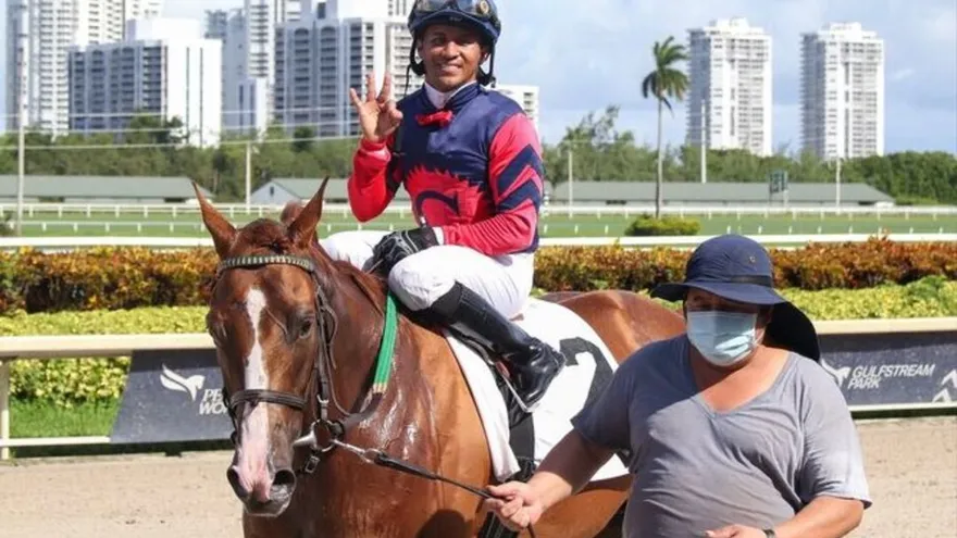 Panameño Vásquez se apunta un nuevo triplete de victorias en Gulfstream Park