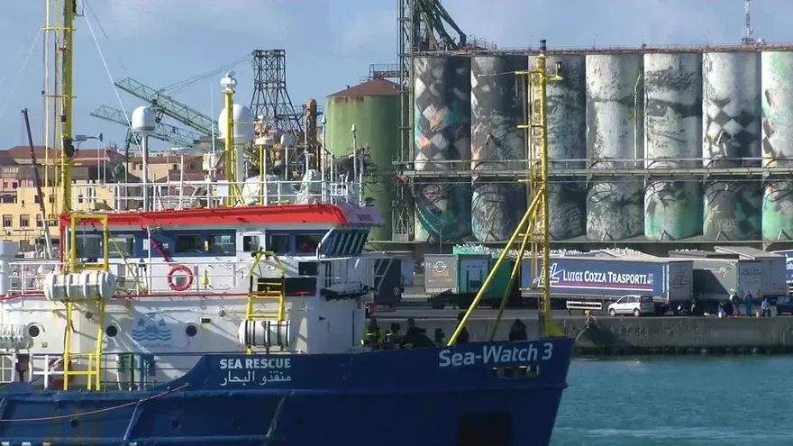 El Sea-Watch y sus 47 migrantes llegan a Sicilia