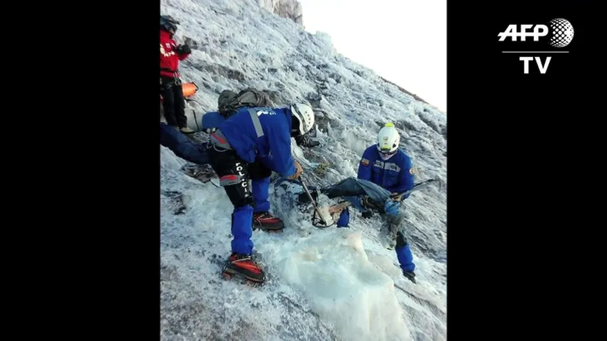 Encuentran cuerpos de hace 20 años en volcán
